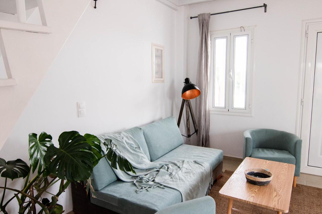 White Wave Villa, 3Min Walk From Beach Kamári エクステリア 写真
